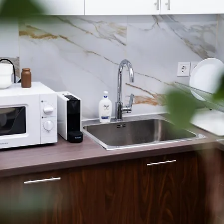 The Urban Elegance Classic Luxury 2br With Balcony