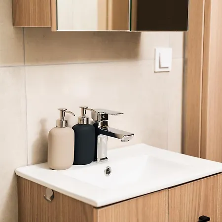 Appartement The Urban Elegance Classic Luxury 2br With Balcony *