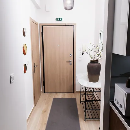 The Urban Elegance Classic Luxury 2br With Balcony * Thessalonique