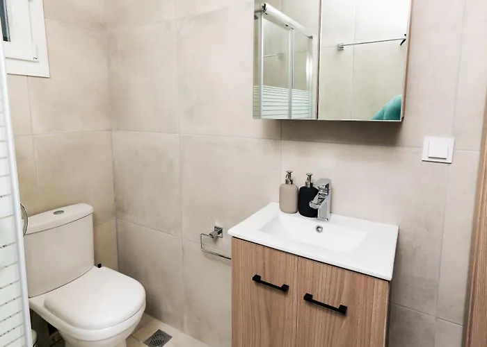 The Urban Elegance Classic Luxury 2br With Balcony Apartamento