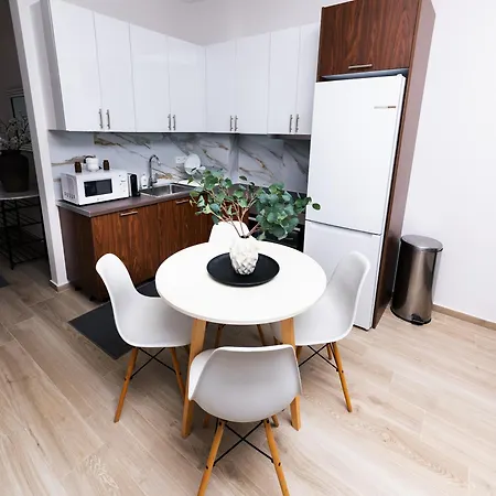 The Urban Elegance Classic Luxury 2br With Balcony * Tessalónica